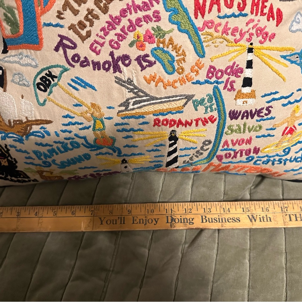 Rare Catstudio Outer Banks Embroidered Pillow 100% Organic Cotton - Picture 12 of 12